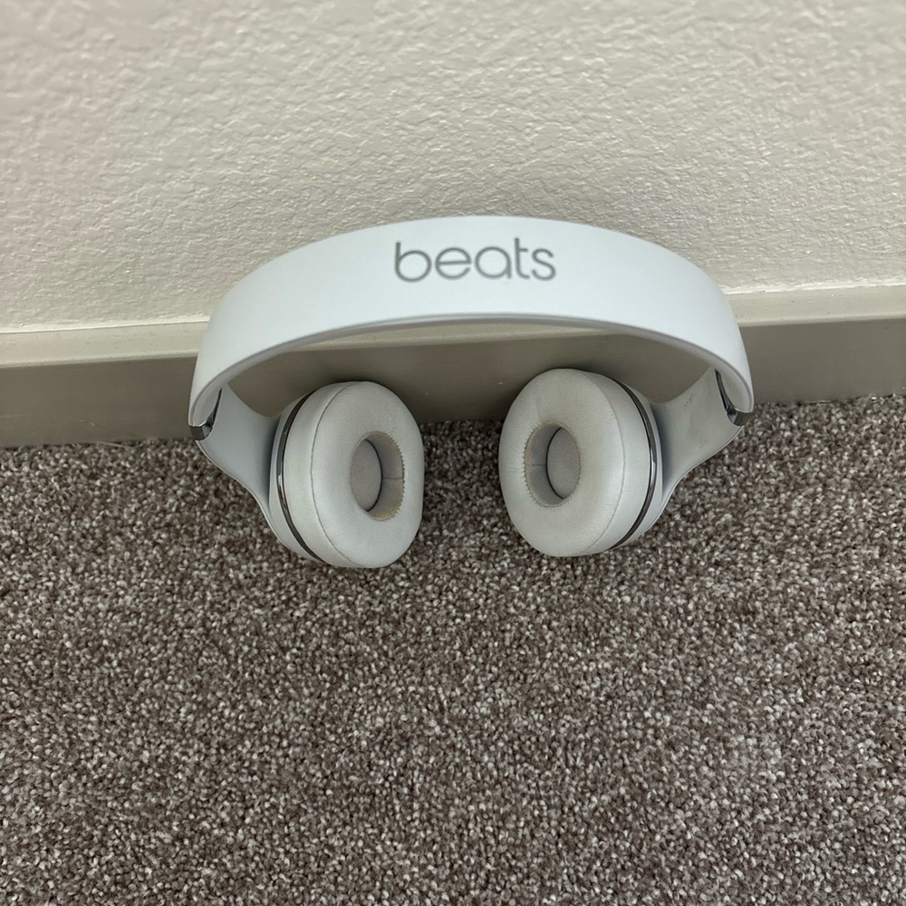 Beats Solo 3 Wireless headphones